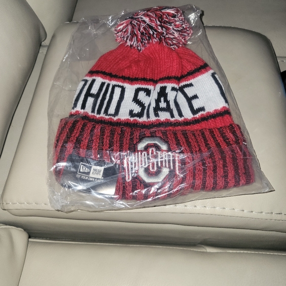 WINTER HATS - Picture 9 of 16